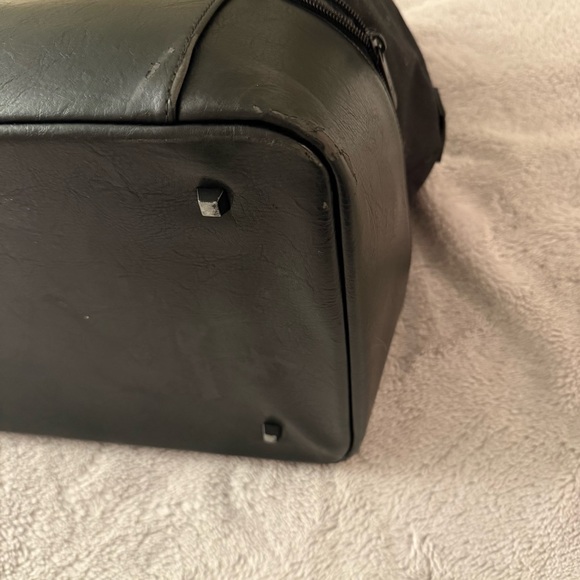 Beis Weekender Bag - Picture 5 of 8